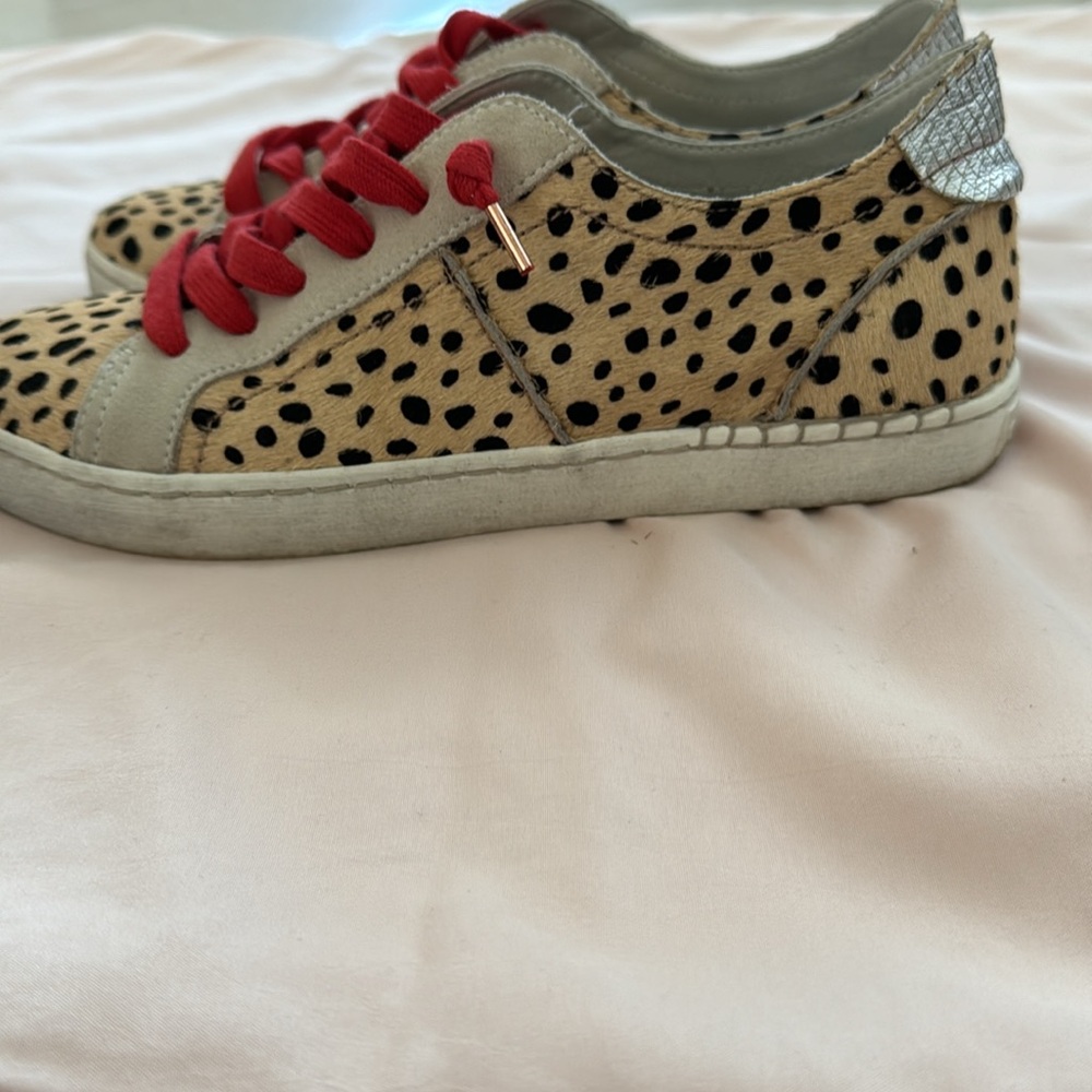 Women’s Dolce Vita leopard calf hair sneakers - Picture 3 of 6